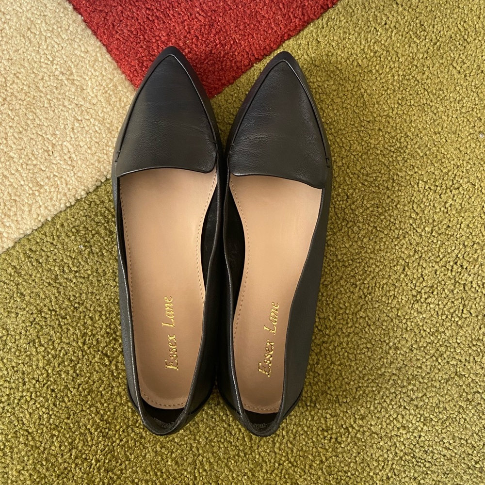 New women leather flats
